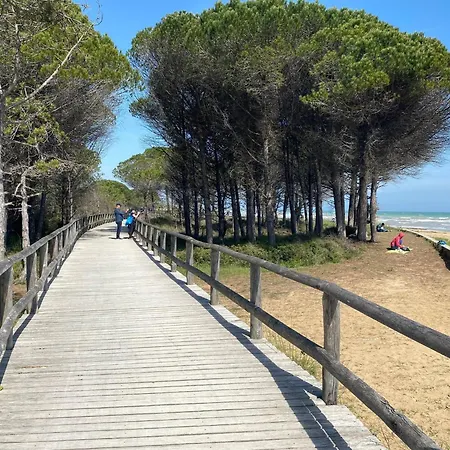 Apartman Sunny By The Sea In *
